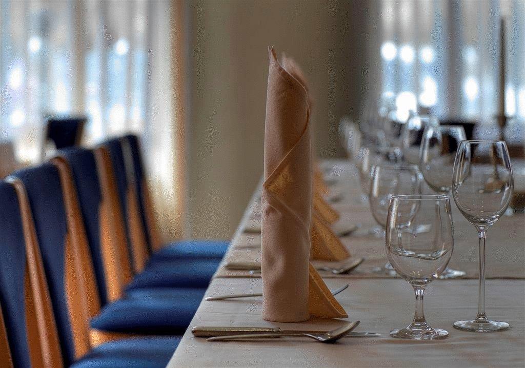 Hotel Piramida マリボル レストラン 写真
